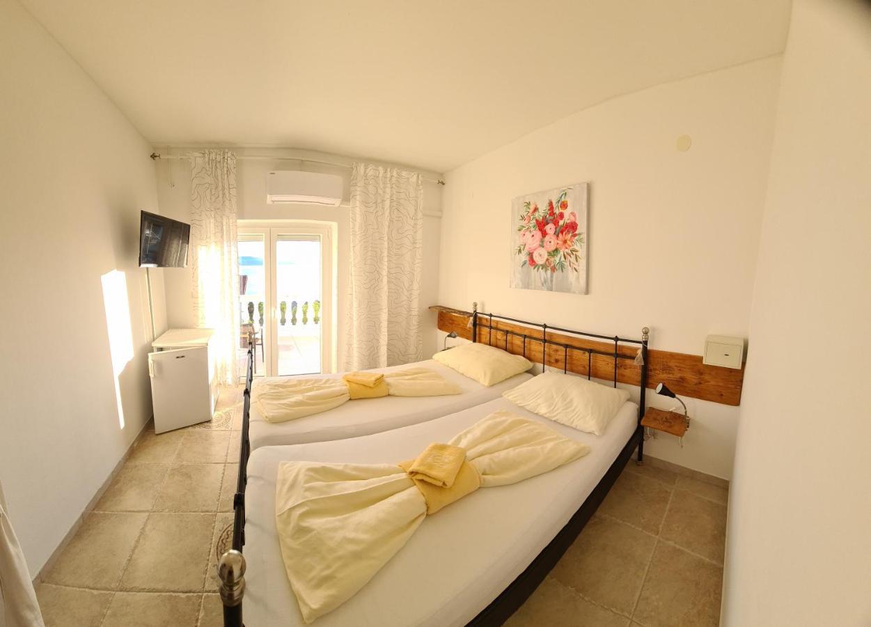Bed & Breakfast Barbara Novi Vinodolski Eksteriør billede
